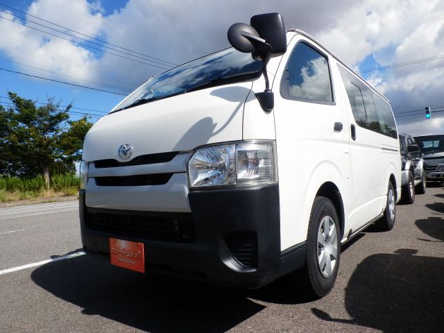TOYOTA HIACE van 4WD 2014