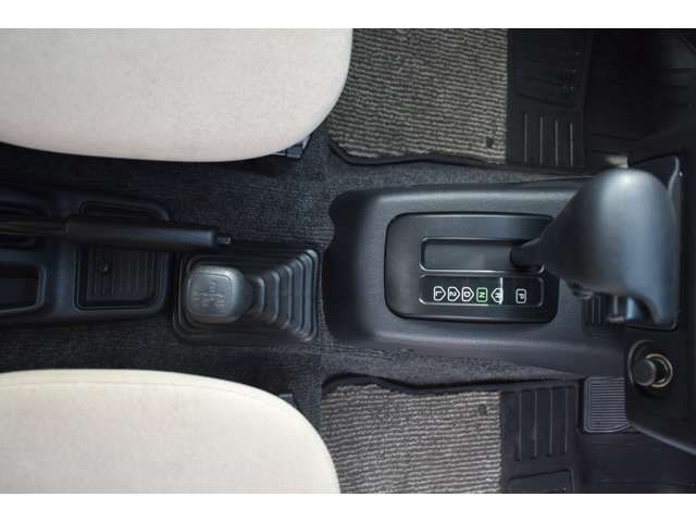 MITSUBISHI PAJERO MINI 4WD 2006