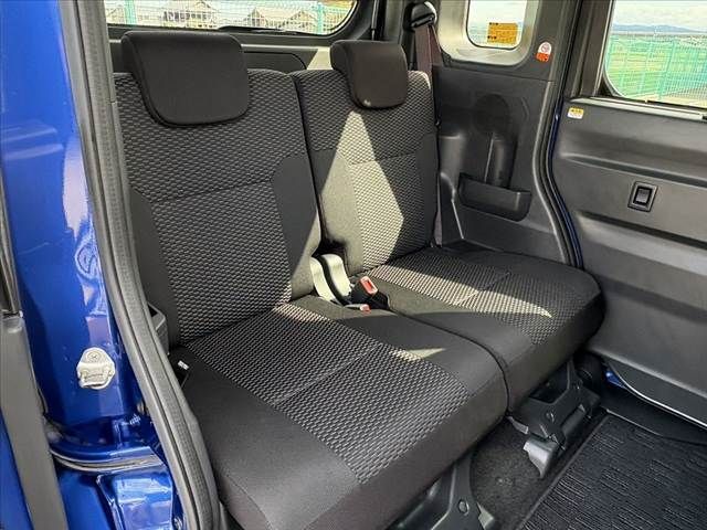 TOYOTA PIXIS MEGA 2017