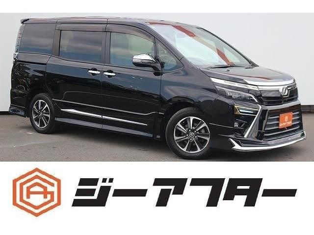 TOYOTA VOXY 2018