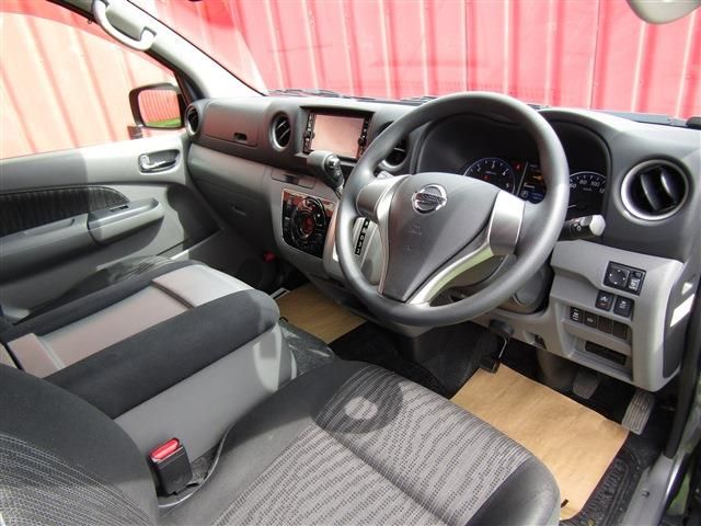 NISSAN NV350 CARAVAN 2020