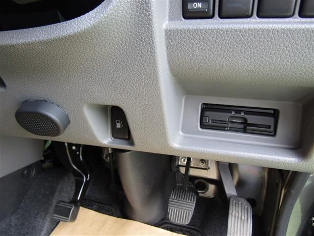 NISSAN NV350 CARAVAN 2020