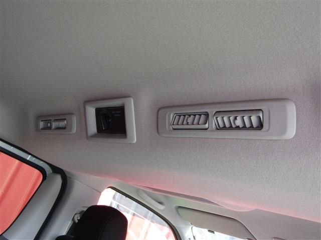 NISSAN NV350 CARAVAN 2020