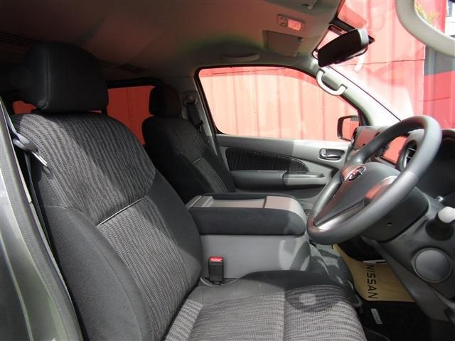 NISSAN NV350 CARAVAN 2020