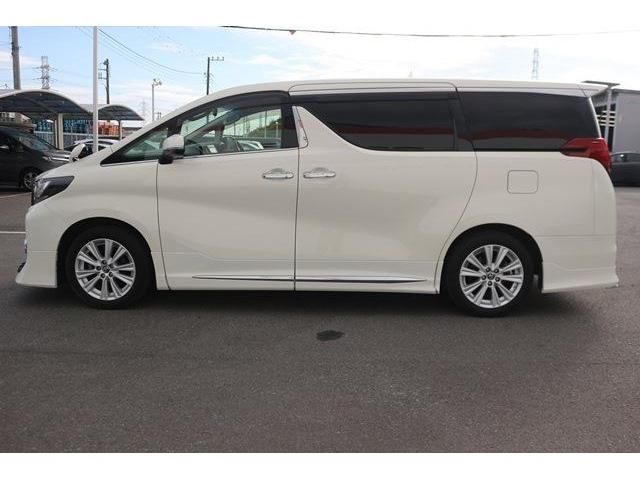 TOYOTA ALPHARD 2017