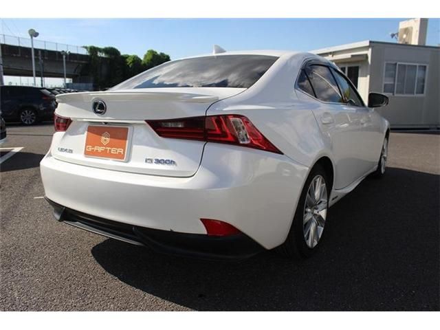 TOYOTA LEXUS IS300h 2013