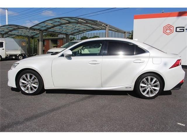 TOYOTA LEXUS IS300h 2013
