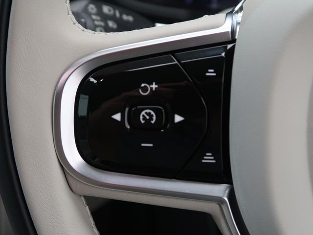 VOLVO VOLVO V60 2024