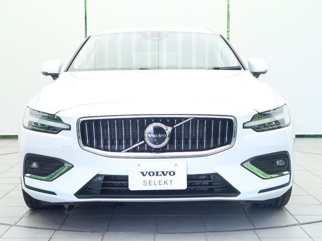 VOLVO VOLVO V60 2024