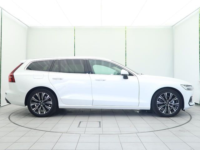 VOLVO VOLVO V60 2024