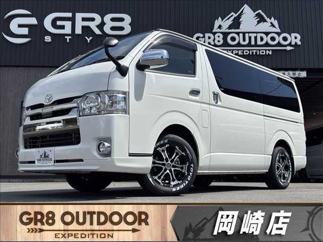 TOYOTA HIACE van 4WD 2018
