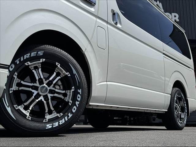 TOYOTA HIACE van 4WD 2018