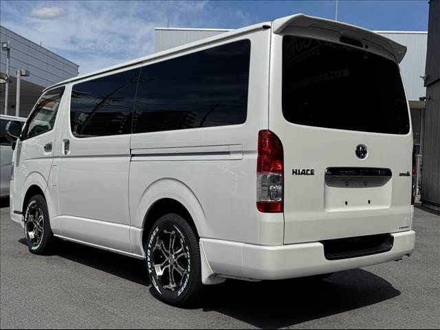 TOYOTA HIACE van 4WD 2018