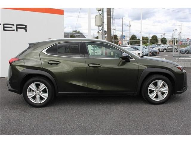 TOYOTA LEXUS UX200 2020