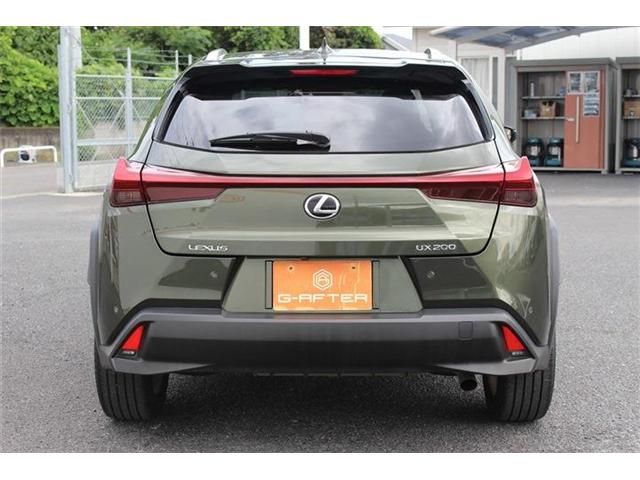 TOYOTA LEXUS UX200 2020