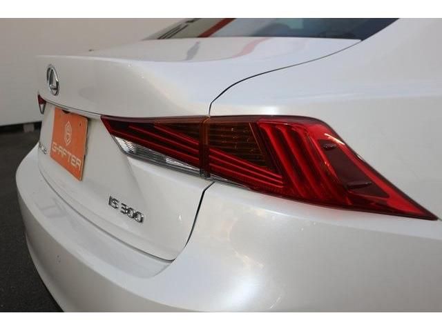 TOYOTA LEXUS IS300 2020