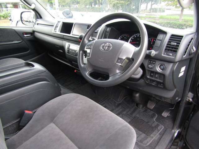 TOYOTA HIACE wagon 2018