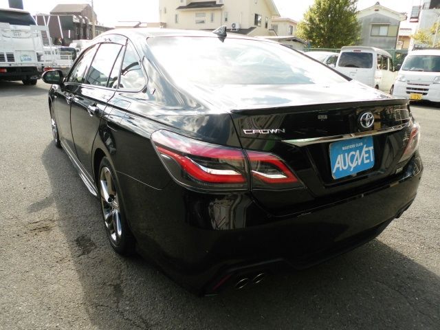 TOYOTA CROWN sedan hybrid 2019