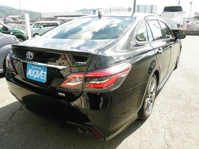 TOYOTA CROWN sedan hybrid 2019