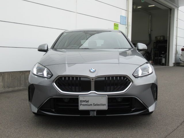 BMW BMW 1series 2025