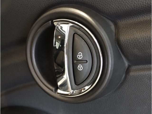 BMW BMW MINI ONE 5DOOR 2017