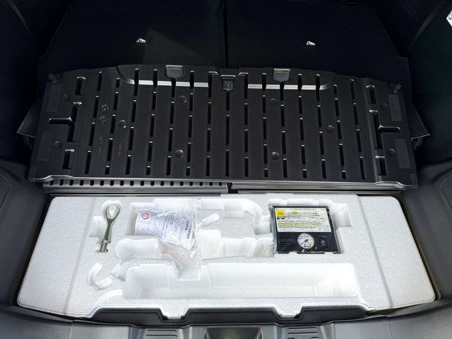 SUZUKI Spacia GEAR 2024