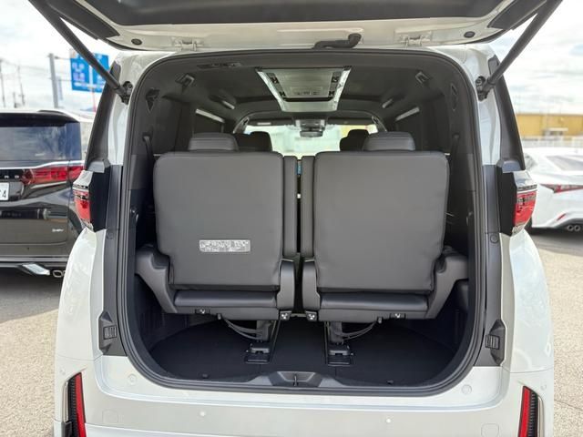 TOYOTA VELLFIRE  HYBRID 2024