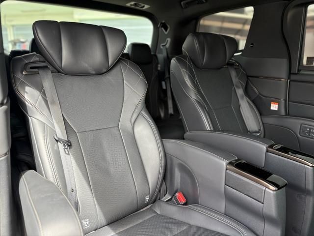 TOYOTA VELLFIRE  HYBRID 2024