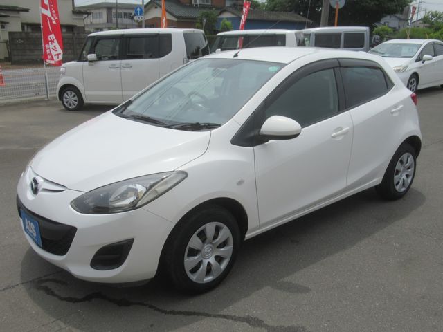 MAZDA DEMIO 2013