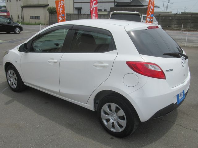 MAZDA DEMIO 2013