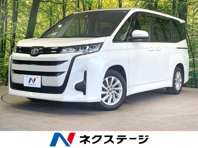 TOYOTA NOAH 2022