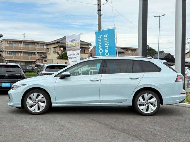 VOLKSWAGEN VOLKSWAGEN GOLF VARIANT 2025