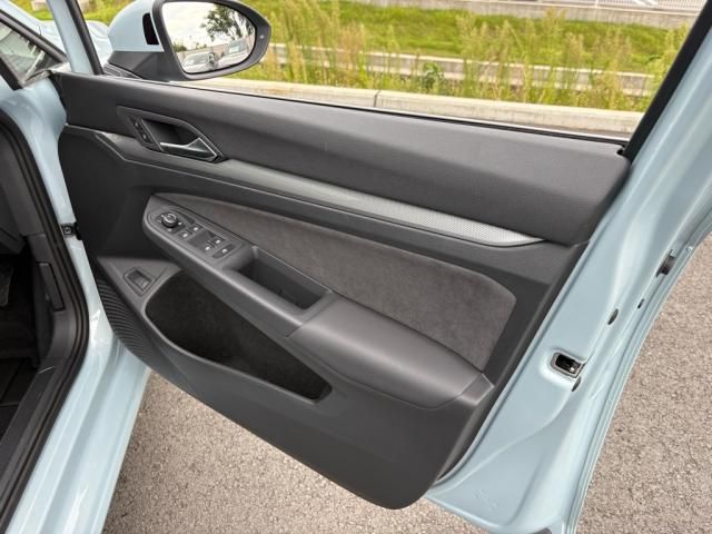 VOLKSWAGEN VOLKSWAGEN GOLF VARIANT 2025