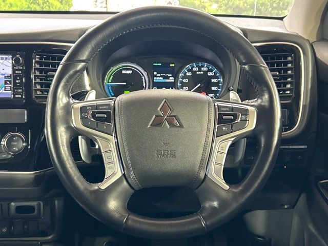 MITSUBISHI OUTLANDER PHEV 2015