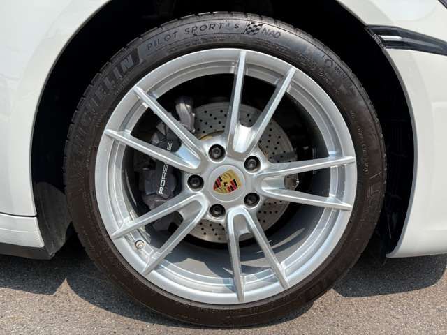 PORSCHE PORSCHE 911 2020