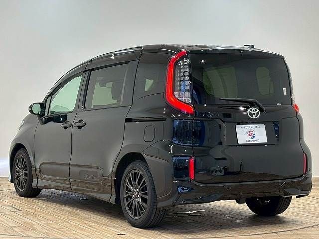 TOYOTA SIENTA 2023