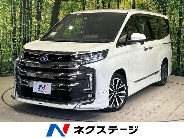 TOYOTA NOAH HYBRID 2022