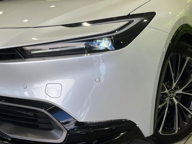 TOYOTA PRIUS 4WD 2023