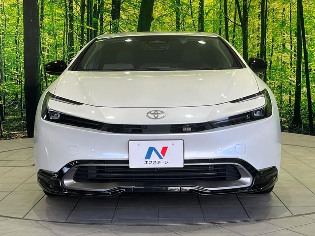 TOYOTA PRIUS 4WD 2023