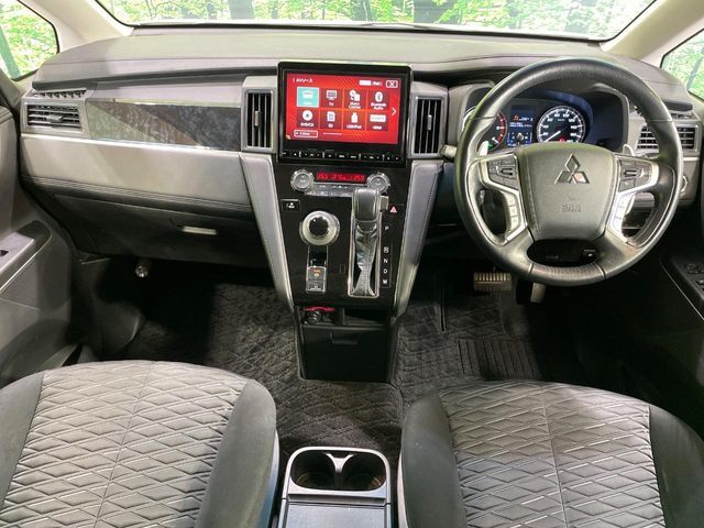 MITSUBISHI DELICA D:5 4WD 2019