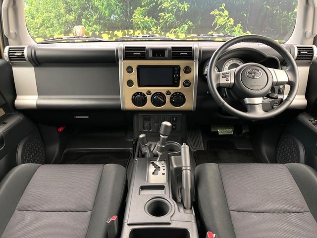 TOYOTA FJ CRUISER 4WD 2016