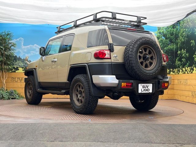 TOYOTA FJ CRUISER 4WD 2016