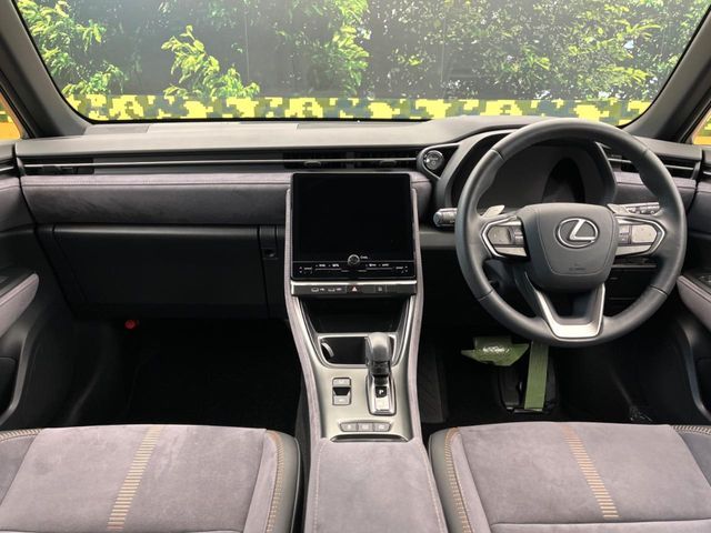 TOYOTA LEXUS LBX 2024