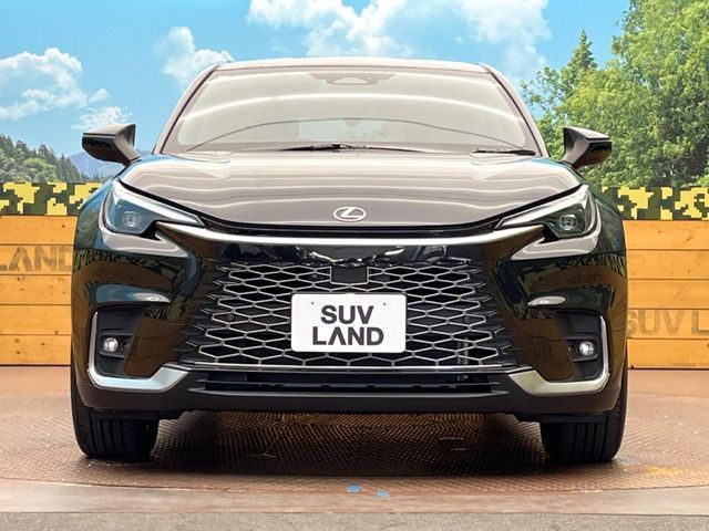 TOYOTA LEXUS LBX 2024