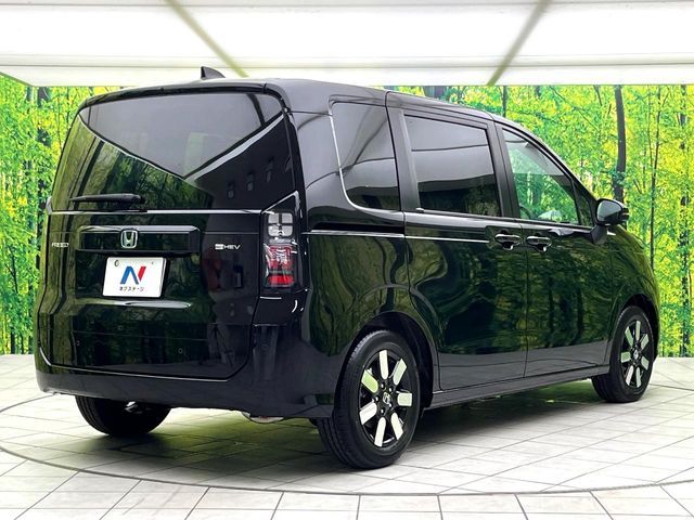 HONDA FREED e:HEV 2025