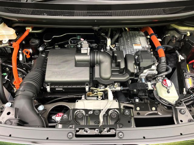 HONDA FREED e:HEV 2025