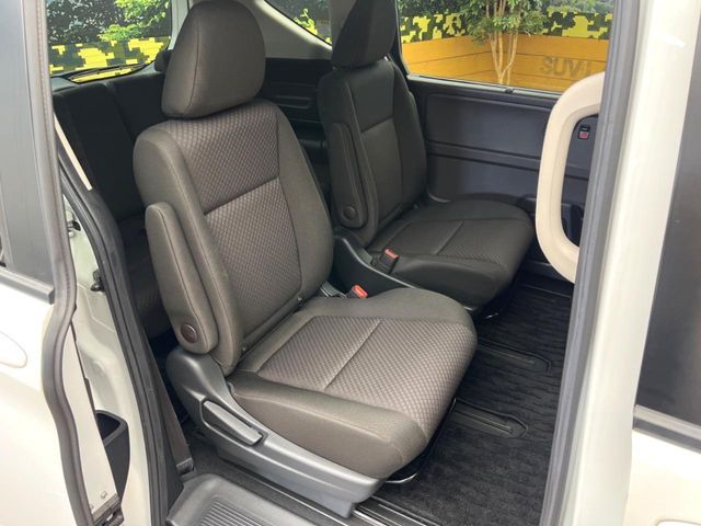 HONDA FREED HYBRID 2022