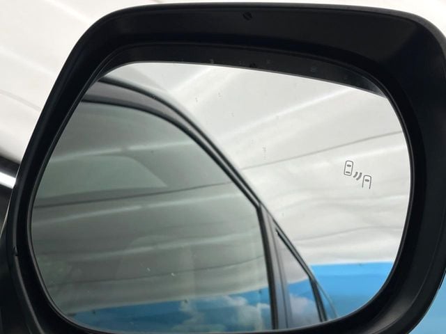 TOYOTA LANDCRUISER PRADO 2023