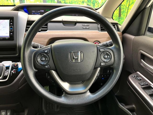HONDA FREED HYBRID 2022