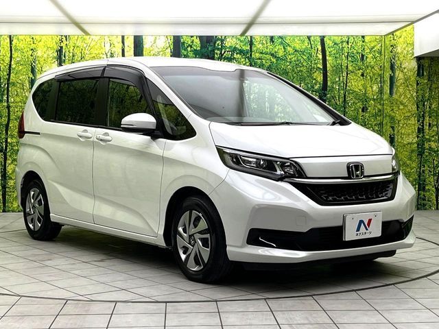 HONDA FREED HYBRID 2022
